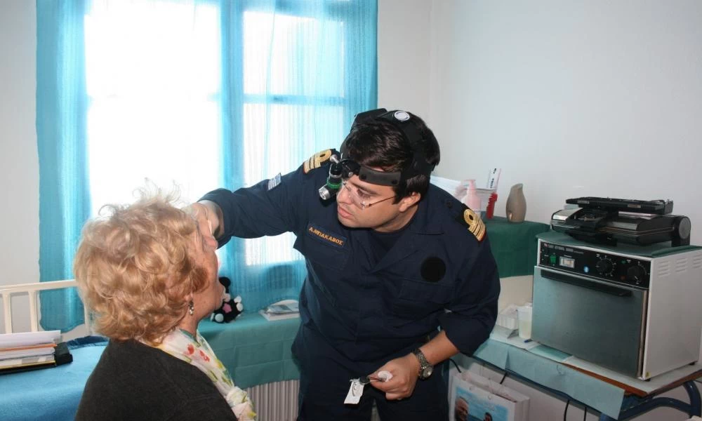 Πολεμικό Ναυτικό: Προκήρυξη θέσεων εργασίας για εφέδρους ιατρούς